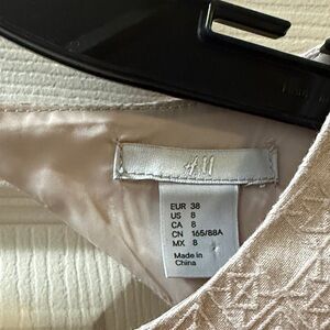 H&M Beige Patterned Dress